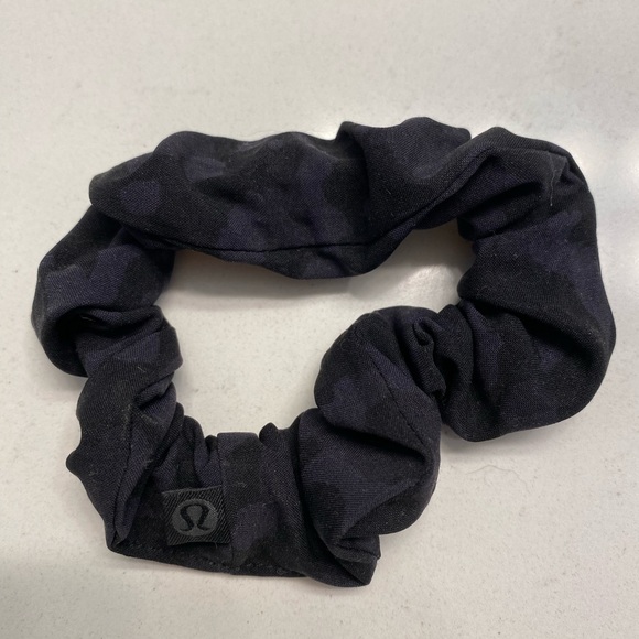 Lululemon scrunchies - Picture 5 of 5